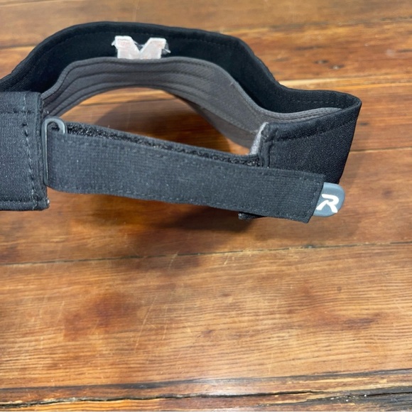 Monroe WA Bearcat Black Visor with Logo - Picture 4 of 5